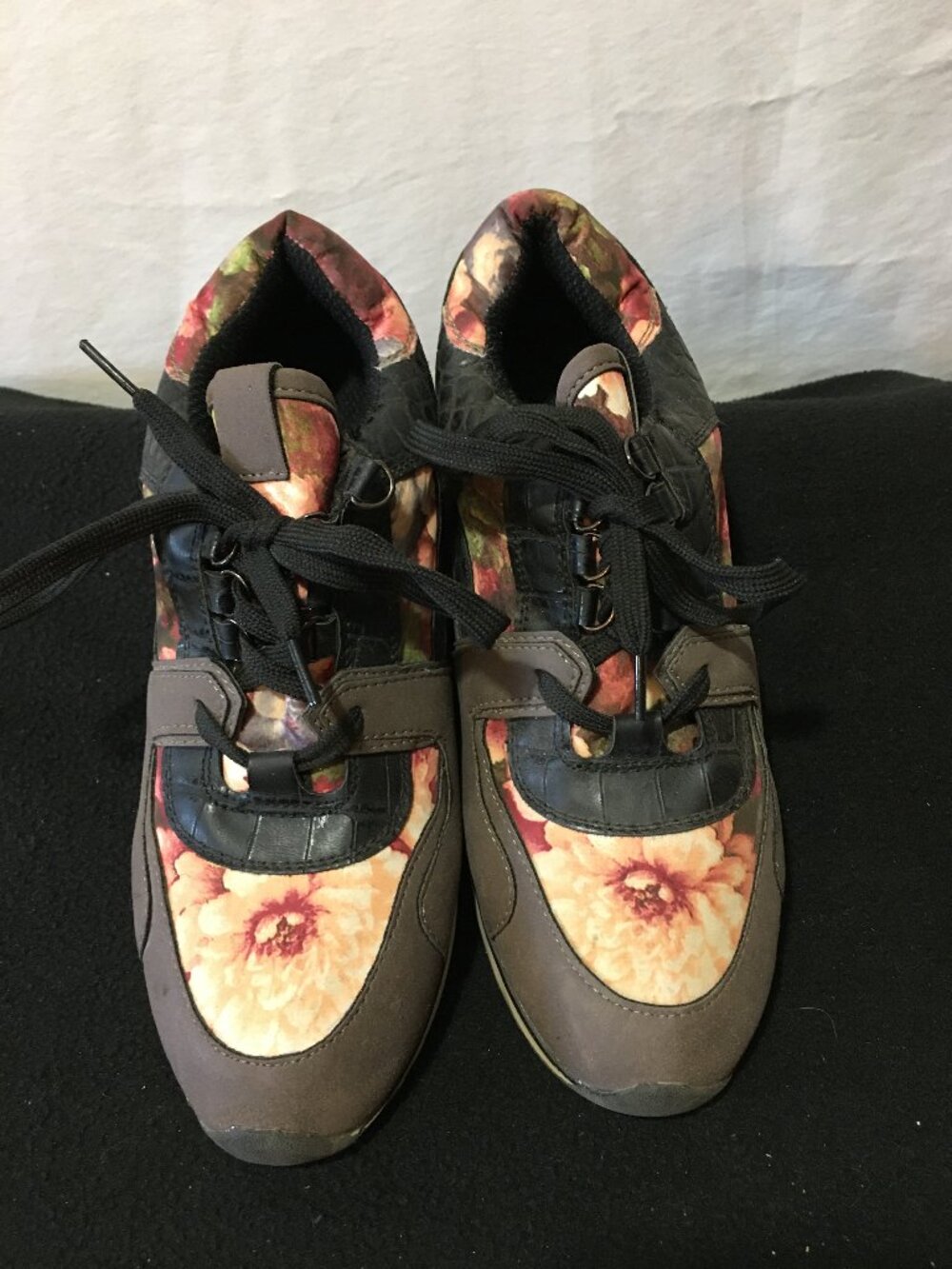 Cute Floral print sneakers